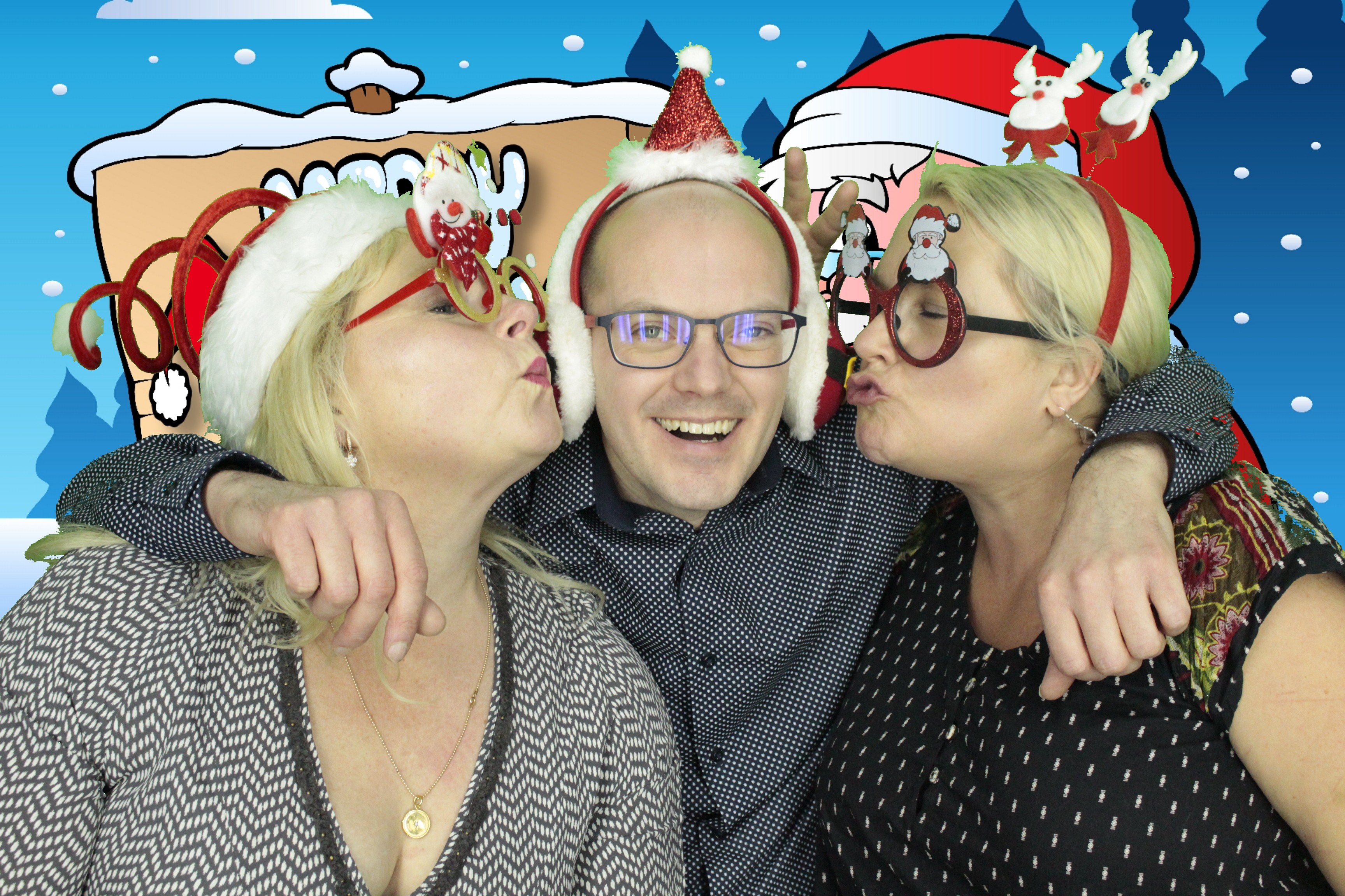 Waitrose Christmas Party 2019 | View more photos from the event at gallery.myphotoboothexperience.co.uk/u/MyPhotoBoothExperienceLtd/Waitrose-Christmas-Party-2019